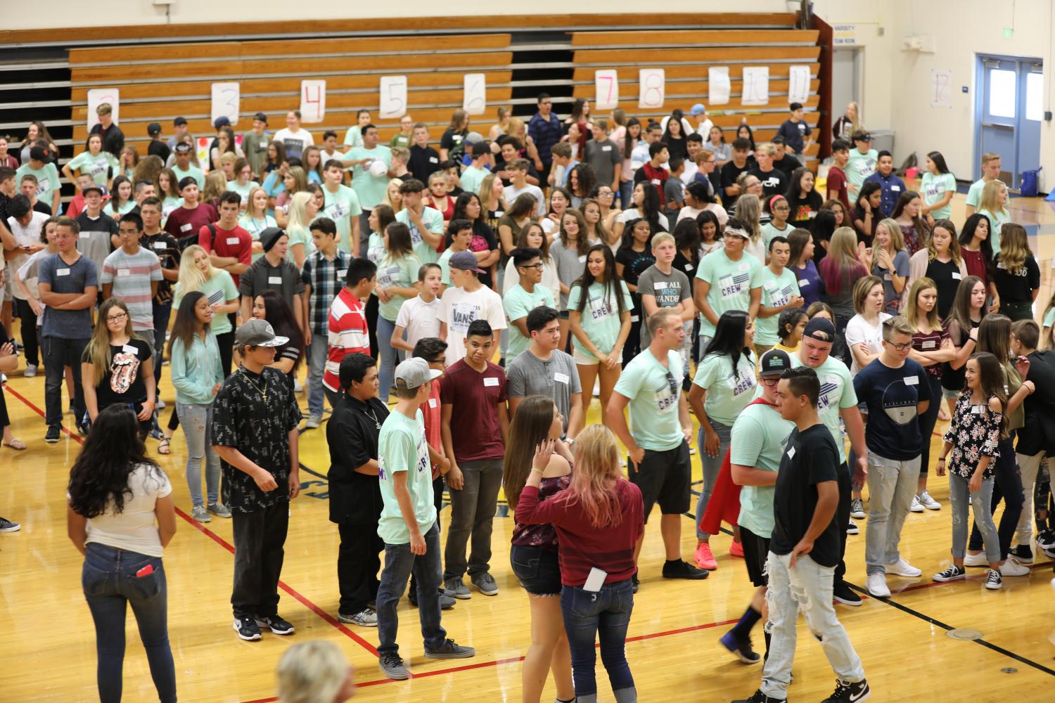 Link Crew WOWs students