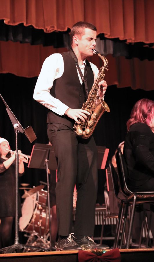 Dennis Posey during his solo for Jazz Band