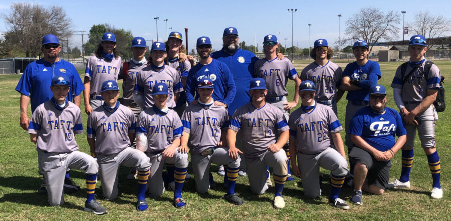 Out of the ball park: Varsity players after winning the Tulare-Visalia Pro PT Invitational Championship